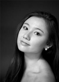 Julia Tze